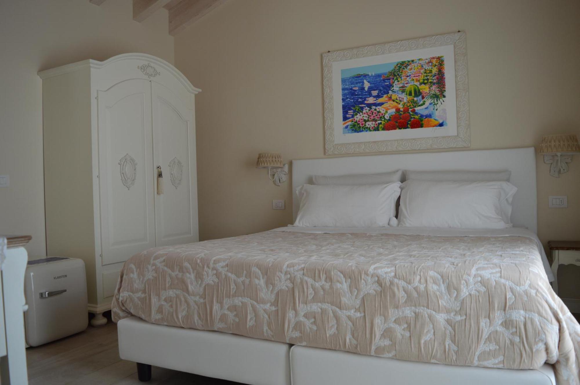 B&B La Fiaba Сирмионе Экстерьер фото