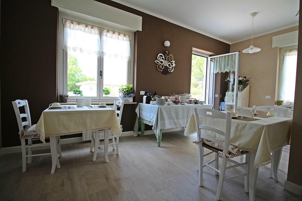 B&B La Fiaba Сирмионе Экстерьер фото